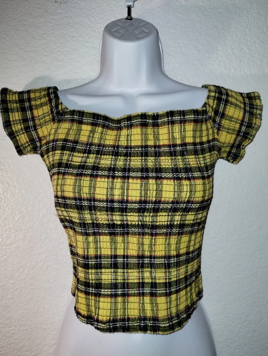 HOT TOPIC Yellow Plaid Square-Neck Women’s Top sz Medium - Picture 5 of 10